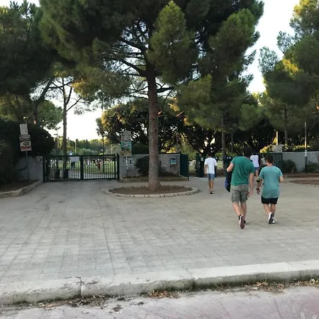 Parco 2 Giugno Alojamento de Acomodação e Pequeno-almoço 3*