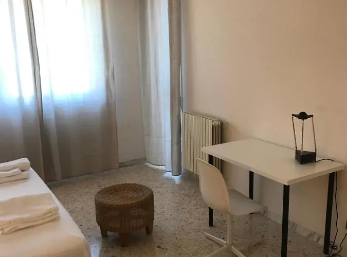 Parco 2 Giugno Frühstückspension